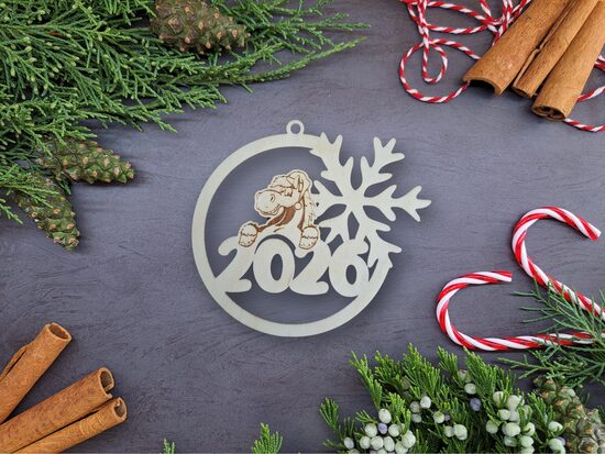 Dekoratīvs eglīšu rotājums "Zirdziņš 2026"
